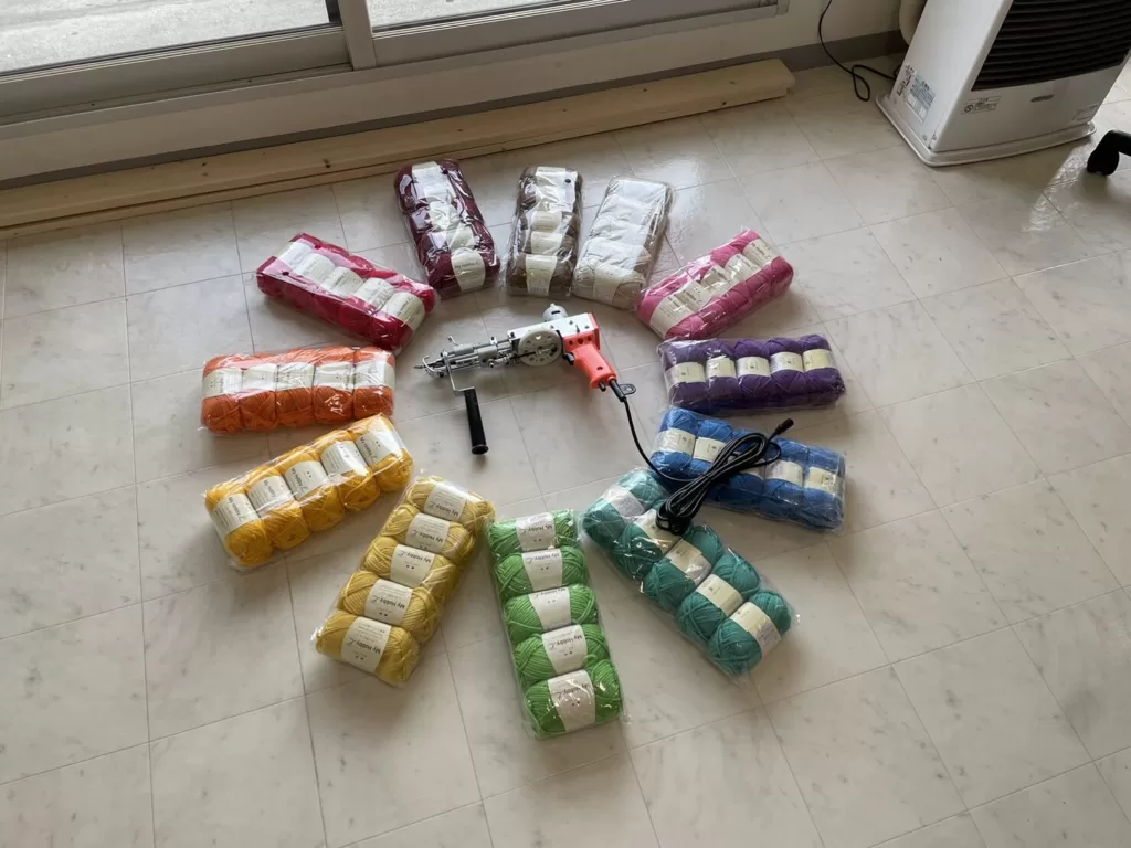 タフティングの材料